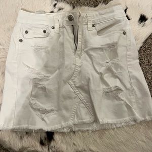 white denim skirt